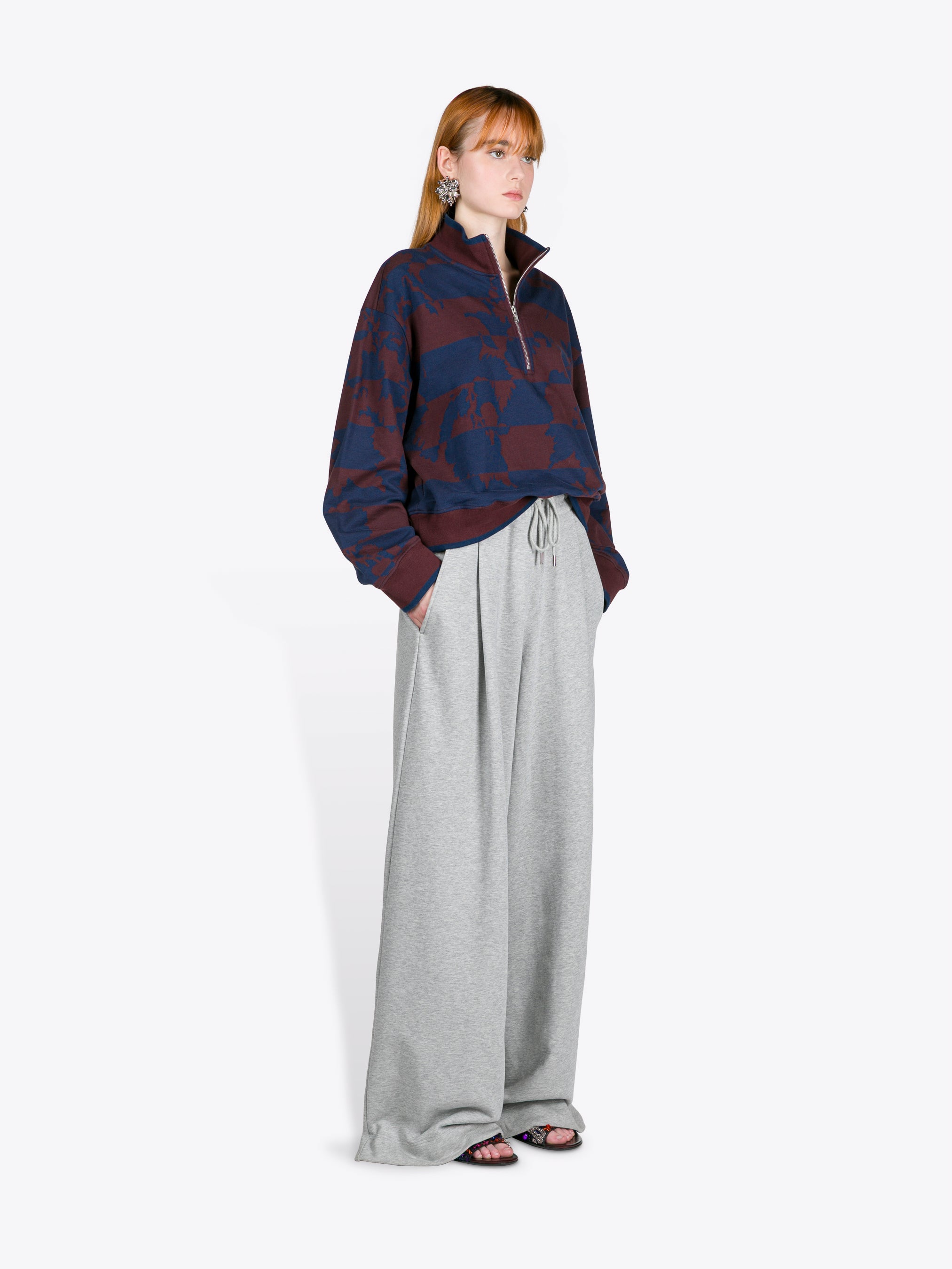 Printed Zipped Sweatshirt
